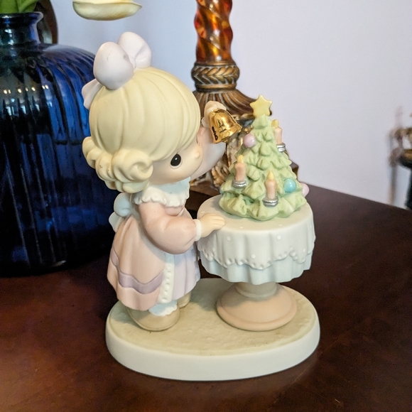 "May Your Days Be Merry And Bright" Precious Moments Figurine. Excellent Conditi - Picture 4 of 9